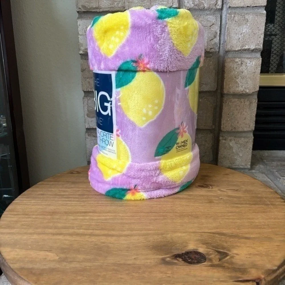 The Big One Lemon Lavender Summer Oversized Super Soft Plush Throw 5ft X 6ft NEW
